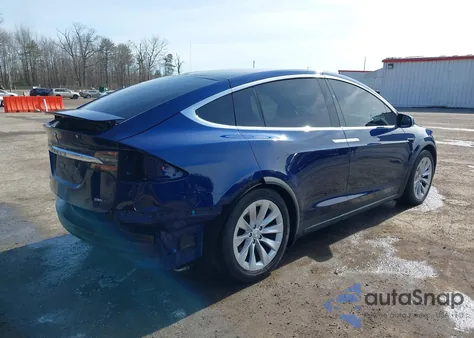 2017 Tesla Model X 100D/75D/90D z USA, uszkodzony, nr VIN 5YJXCBE25HF050496